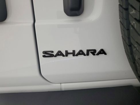 New 2025 Jeep Wrangler Sahara image 30