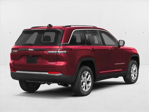 New 2025 Jeep Grand Cherokee Limited image 2
