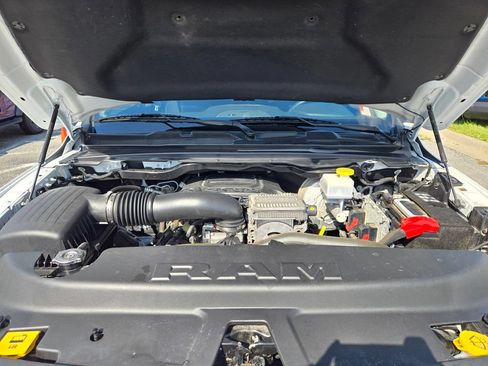 Used 2022 RAM 1500 Laramie AWD/4WD image 30
