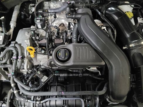 Used 2023 Volkswagen Jetta SE FWD image 30