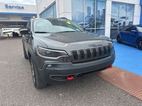 Used 2022 Jeep Cherokee Trailhawk AWD/4WD image 3