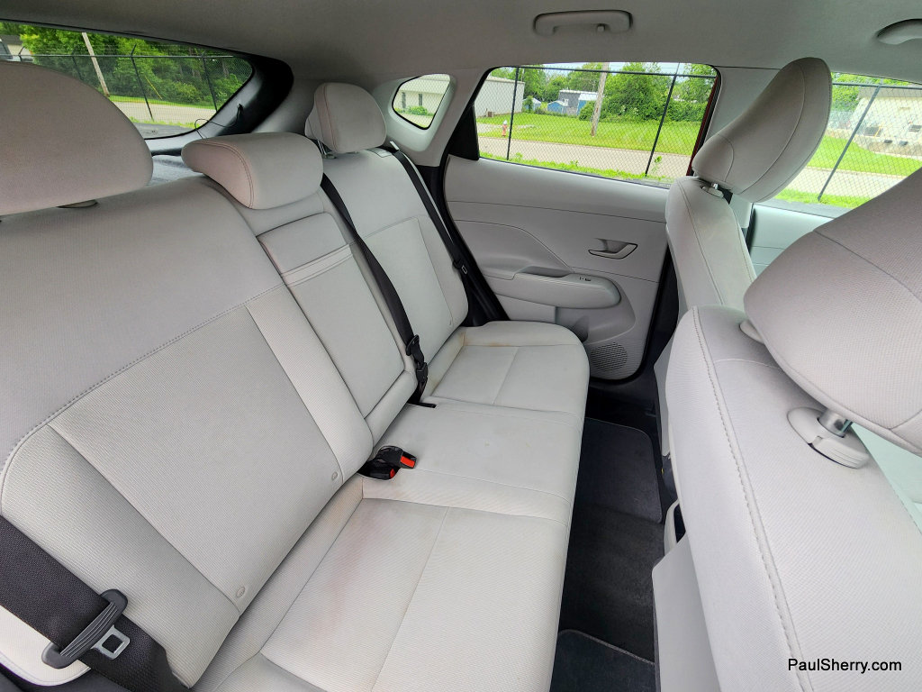 Used 2024 Hyundai Kona SEL AWD/4WD image 4