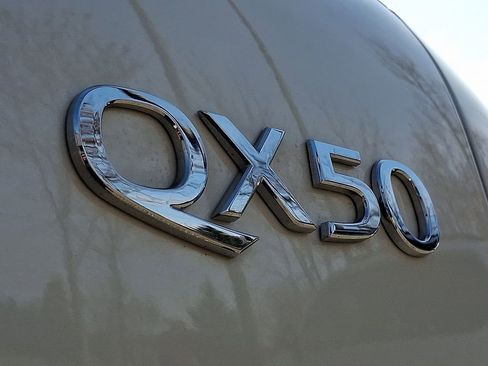 Used 2022 INFINITI QX50 Luxe image 32