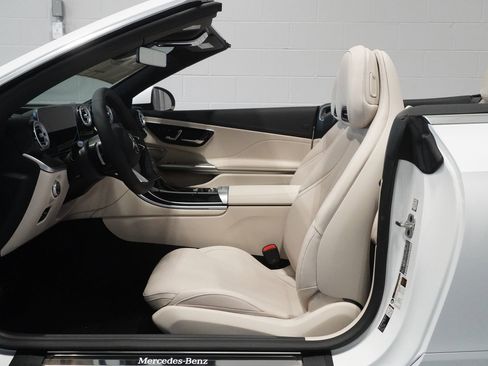 New 2026 Mercedes-Benz CLE 450 4MATIC Cabriolet image 17