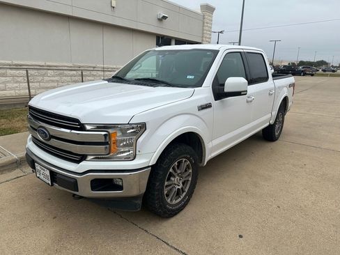 Used 2019 Ford F150 Lariat image 3
