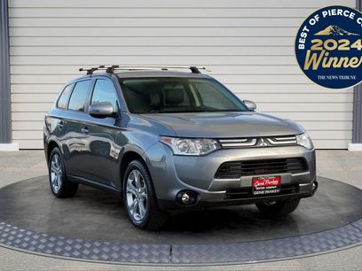 Used 2014 Mitsubishi Outlander SE