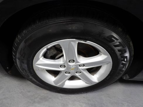 Used 2021 Chevrolet Malibu LS FWD image 21