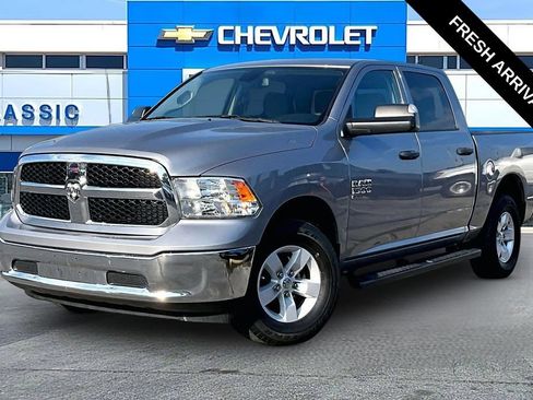 Used 2023 RAM 1500 Classic SLT w/ Trailer & Traction Group AWD/4WD image 2