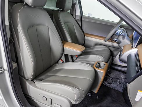 Used 2024 Hyundai Ioniq 5 Limited image 47