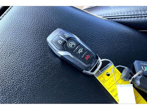 Used 2016 Ford F150 Lariat AWD/4WD image 13