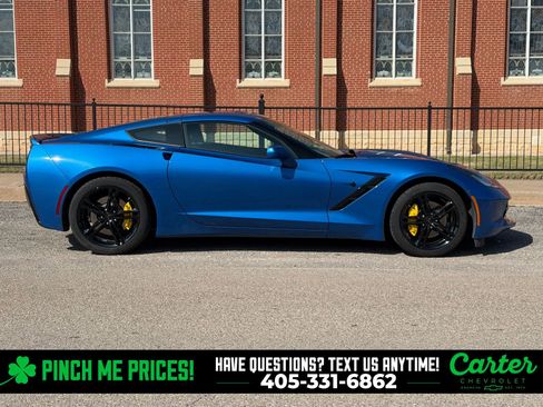 Used 2016 Chevrolet Corvette Stingray Coupe w/ Carbon Flash Badge Package image 11