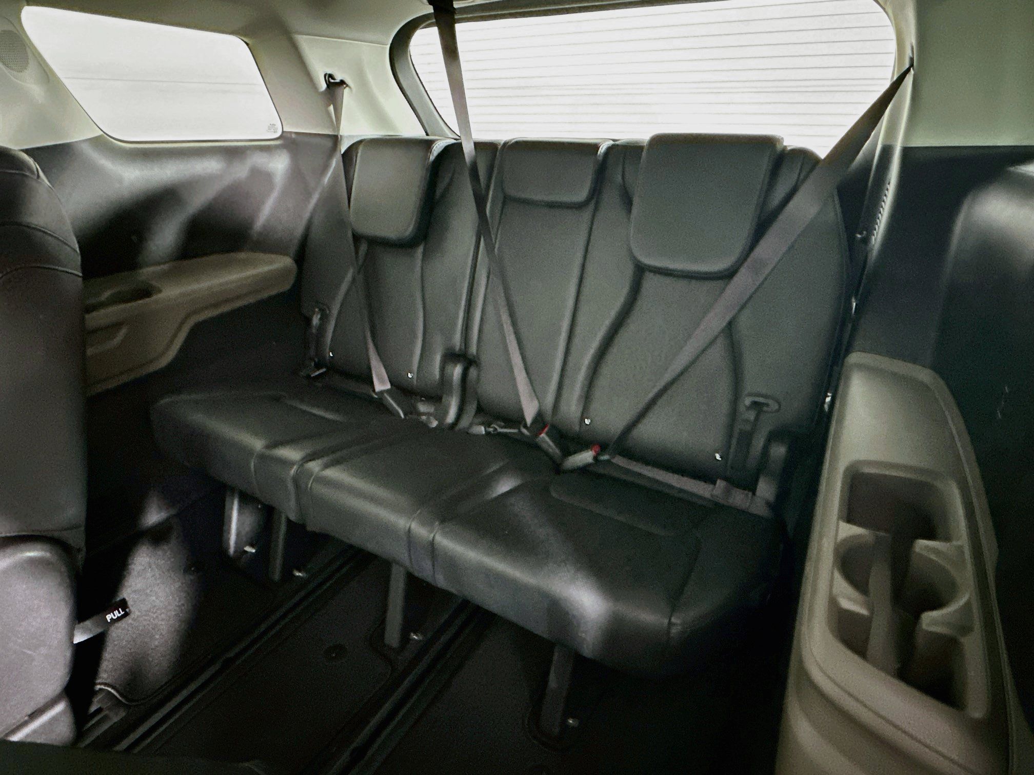 Used 2025 Kia Carnival FWD image 28