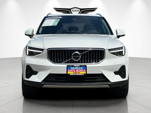 Used 2025 Volvo XC40 B5 Plus AWD/4WD image 10
