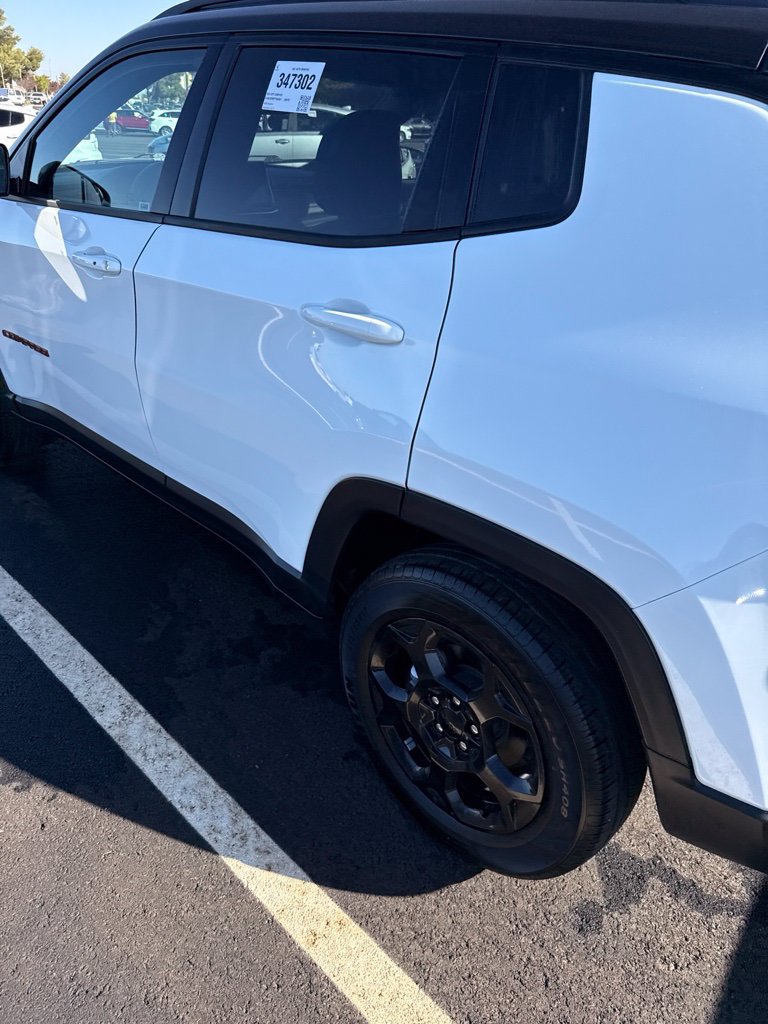 Used 2023 Jeep Compass Trailhawk AWD/4WD image 10