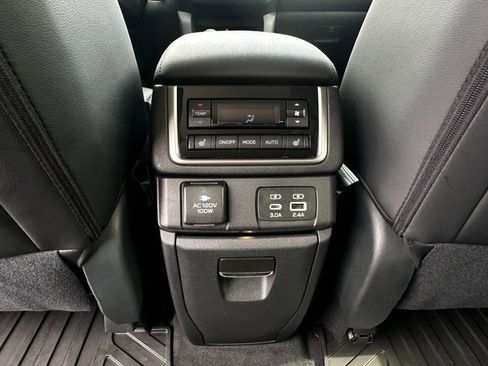 Certified 2025 Subaru Ascent Bronze Edition w/ Popular Package #2 image 18