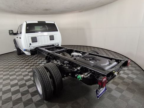 New 2026 RAM 5500 Tradesman AWD/4WD image 7