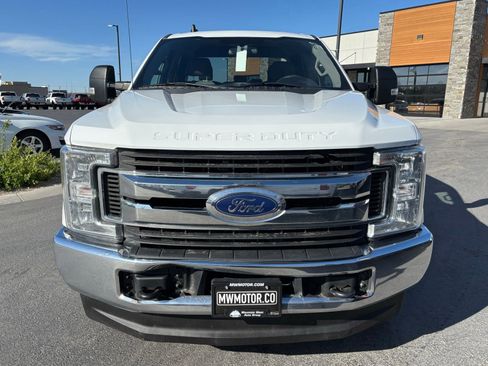 Used 2019 Ford F250 XLT w/ Snow Plow Prep Package AWD/4WD image 2