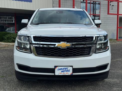 Used 2017 Chevrolet Suburban LT AWD/4WD image 9