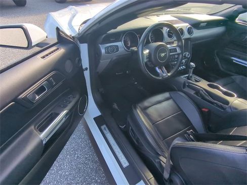 Used 2021 Ford Mustang Premium image 17