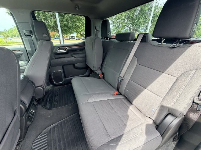 Used 2025 Chevrolet Silverado 1500 LT AWD/4WD image 16