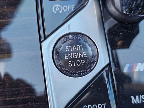 Used 2020 BMW X7 M50i w/ Dynamic Handling Package AWD/4WD image 24
