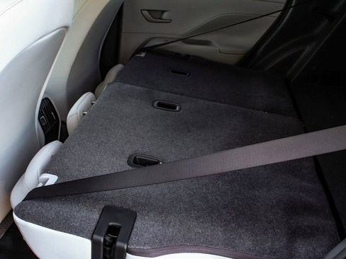 Used 2025 Hyundai Kona SEL image 34