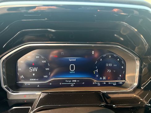 Certified 2025 Chevrolet Silverado 1500 LTZ AWD/4WD image 18