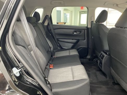 Used 2025 Nissan Rogue SV image 16