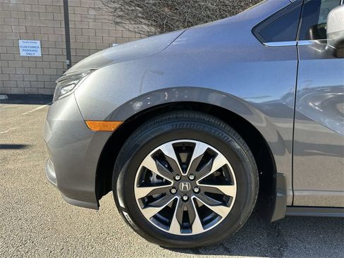 Used 2024 Honda Odyssey EX-L image 18