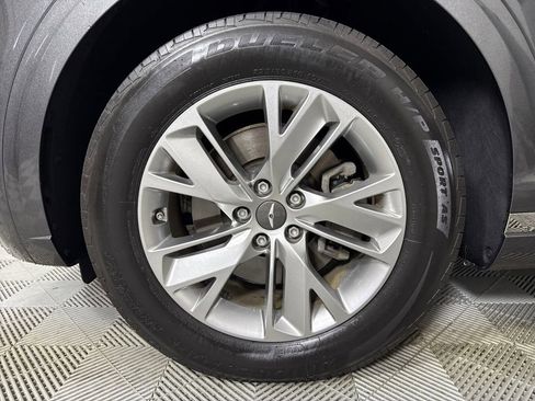 Certified 2022 Genesis GV70 2.5T image 21