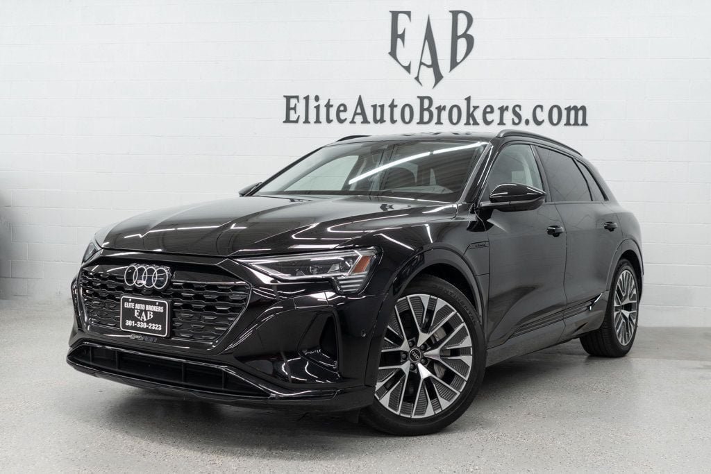 Used 2024 Audi Q8 e-tron Prestige w/ Prestige Package AWD/4WD image 1