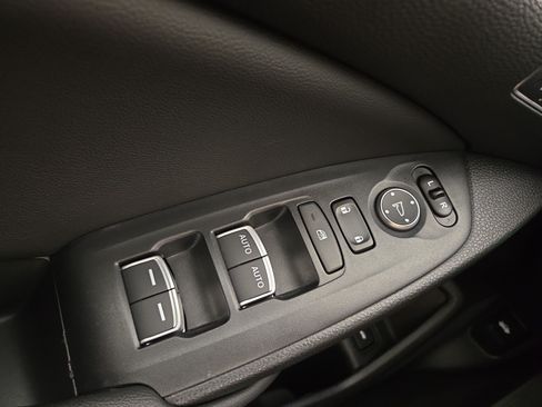 Used 2020 Honda Accord Touring image 31