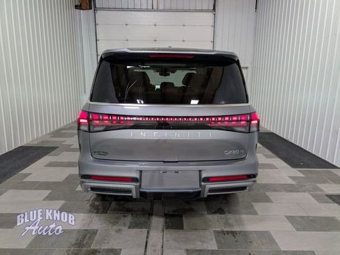 Used 2025 INFINITI QX80 Sensory AWD/4WD image 3