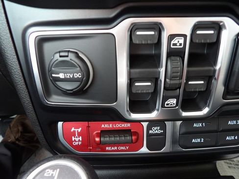 New 2026 Jeep Gladiator Mojave w/ Safety Group AWD/4WD image 20