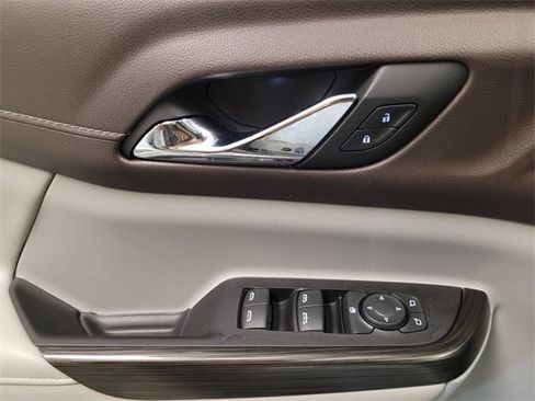 Used 2023 GMC Acadia SLT image 29