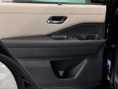 New 2025 Nissan Pathfinder SL w/ Lighting Package (N92) image 30