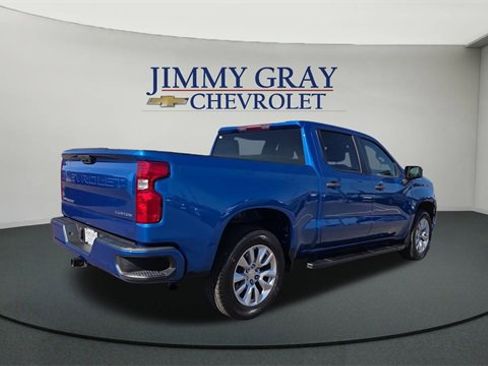 Used 2022 Chevrolet Silverado 1500 Custom image 3