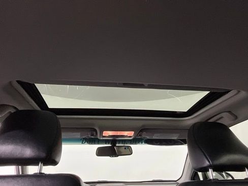 Used 2015 Toyota Camry XSE image 21