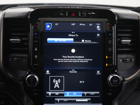 Used 2020 RAM 1500 Limited w/ Black Appearance Package AWD/4WD image 19