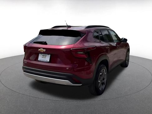 Used 2025 Chevrolet Trax LT image 14