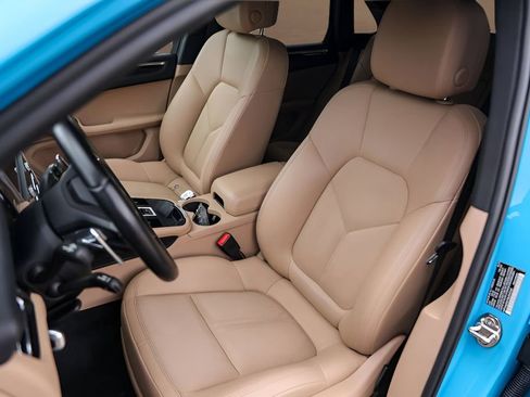 Used 2022 Porsche Macan image 7