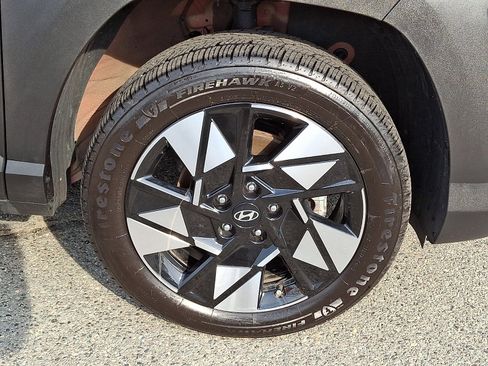 Used 2024 Hyundai Kona SEL AWD/4WD image 8