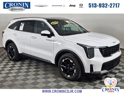 Used 2024 Kia Sorento S w/ Panoramic Sunroof Package