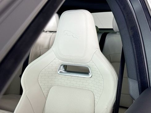 Certified 2025 Jaguar F-PACE R-Dynamic S image 24