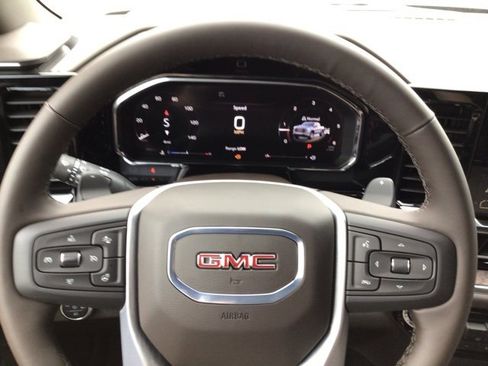 New 2026 GMC Sierra 1500 SLT w/ SLT Convenience Package image 15