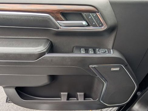 Used 2022 GMC Sierra 1500 SLT w/ SLT Premium Plus Package image 37