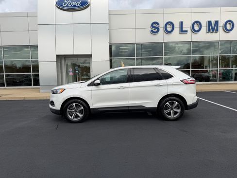 Certified 2024 Ford Edge SEL w/ Convenience Package AWD/4WD image 8