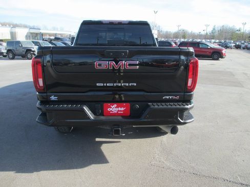 Certified 2022 GMC Sierra 2500 AT4 w/ AT4 Preferred Package image 6
