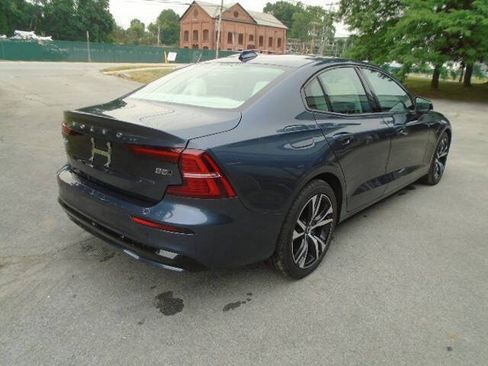 Used 2024 Volvo S60 B5 Plus w/ Climate Package AWD/4WD image 7
