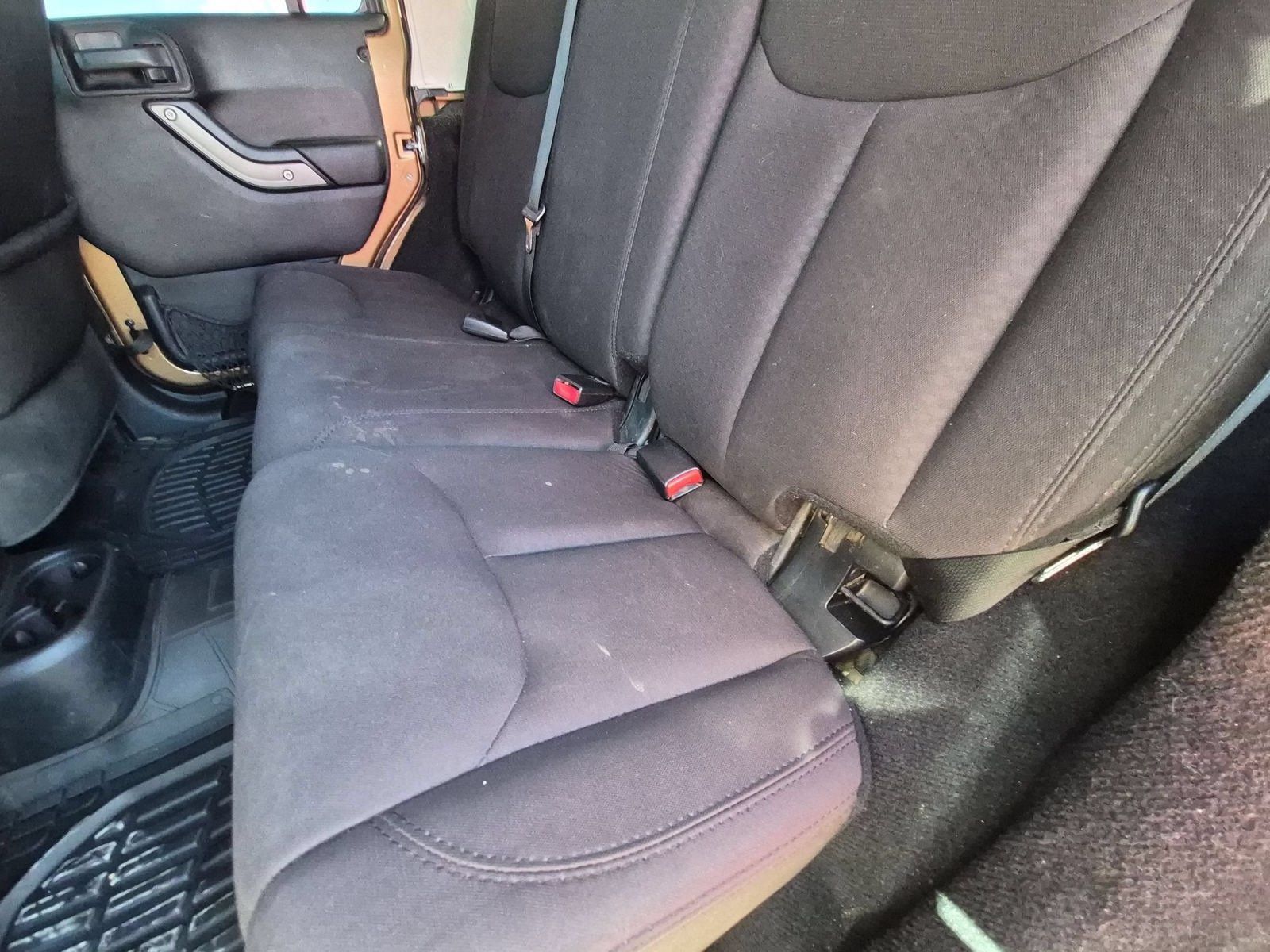 Used 2015 Jeep Wrangler Unlimited Sport w/ Quick Order Package 24S AWD/4WD image 26